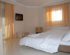 Hotel Kyknos De Luxe Suites & Rooms (Kastoria, Grækenland)