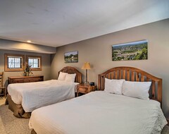 Hotel New! Boyne Falls Condo- Walk To Boyne Mtn. Resort! (Boyne Falls, USA)