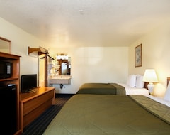 Hotel Super 8 by Wyndham Vancouver East (Vancouver, USA)