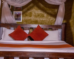 Hotel Bush House & Camp (Nairobi, Kenya)