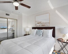 Tüm Ev/Apart Daire 3 Bedroom Penthouse With Stunning Sunset Views Of Blackburn Bay! (Osprey, ABD)