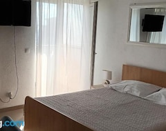 Hotel Apartments Monika Omis (Omiš, Croatia)