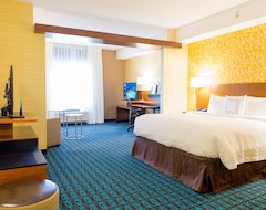 Hotel Fairfield Inn & Suites By Marriott Dickson (Dickson, USA)