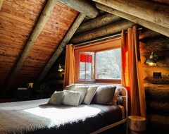 Cijela kuća/apartman Cosy Log Cabin! Perfect For All Those Wanting To Relax, Destress And Reconnect. (Hikuai, Novi Zeland)