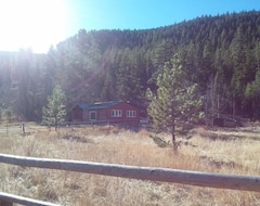 Entire House / Apartment Mountain Cabin Getaway With Numerous Outdoor Recreation Opportunities (Neihart, USA)