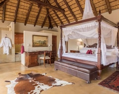 Hotel Shiduli Private Game Lodge (Hoedspruit, South Africa)