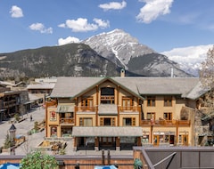 Khách sạn Brewster Mountain Lodge (Banff, Canada)
