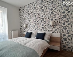 Hele huset/lejligheden One Step Apartman - City Center With Self Check-in (Szombathely, Ungarn)