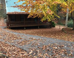 Casa/apartamento entero Beautiful Home Short Walk To Summersville Lake! Sleeps 8, Hot Tub Fire Pit! (Mount Nebo, EE. UU.)