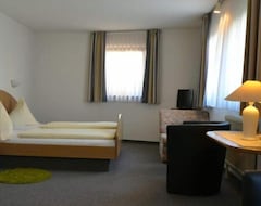 Khách sạn Hotel Kopf (Riegel, Đức)