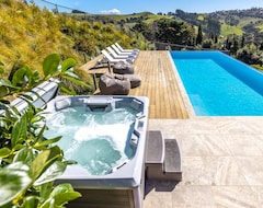 Khách sạn The Villino At Cypress Ridge Estate (Onetangi, New Zealand)