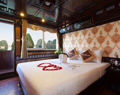 Otel Golden Star Cruise (Hong Gai, Vietnam)