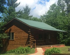 Casa/apartamento entero Cabin Creekside Amish Log (Black River Falls, EE. UU.)