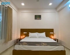 Hotel Daffodils Luxury Airport Suites (Kochi, Indija)