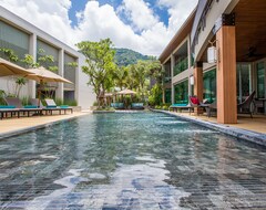 Hotel Fusion Suite Phuket (Kathu, South Africa)