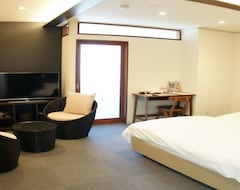Khách sạn Kanazawa Station Hotel (Kanazawa, Nhật Bản)