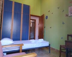 Hotel Stone Villa Near Tsilivi Beach And Main Road (Marathia, Grækenland)