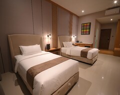 Double Nine Hotel (Sungguminasa, Endonezya)