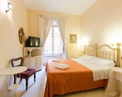 Hotelli Marta Guest House (Rooma, Italia)