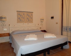 Hotel Residence Spiaggia Bianca (Golfo Aranci, Italy)