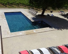 Toàn bộ căn nhà/căn hộ House Of Character Renovated With Pool, In Provence, 14 People (Puyméras, Pháp)