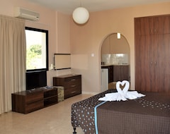 Hotel Anna Apartments (Peyia, Chipre)