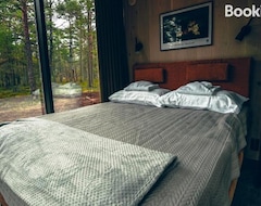 Toàn bộ căn nhà/căn hộ Ood Hotels Rooslepa - In Fairytale Forest - Room#1 (Noarootsi, Estonia)