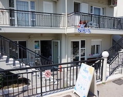 Khách sạn Hotel Niriis (Daratsos, Hy Lạp)