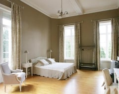 Bed & Breakfast Le Chateau De Philiomel (Lillers, Francuska)
