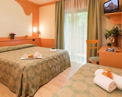 Khách sạn Hotel Ariston (Levico Terme, Ý)