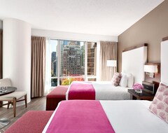 Auberge Vancouver Hotel (Vancouver, Canada)