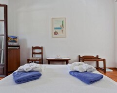 Hotel Dionyssos (Skopelos Town, Greece)