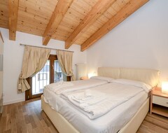 Toàn bộ căn nhà/căn hộ Apartment Rosa Delle Dolomiti Bilocale3 With Mountain View & Shared Sauna (Carisolo, Ý)
