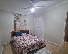 Casa/apartamento entero 3 Bedroom Wifi And New Flooring (Cooma, Australia)