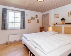Toàn bộ căn nhà/căn hộ Five-Bedroom Holiday Home In Blåvand 34 (Blåvandshuk, Đan Mạch)