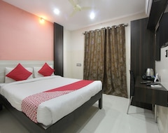 OYO 14520 Habitat Hotel & Suites (Bengaluru, India)