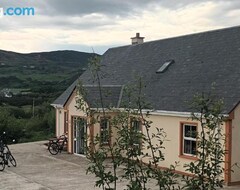 Hele huset/lejligheden Glencolumbkille House - Self Catering Rooms (Glencolmcille, Irland)