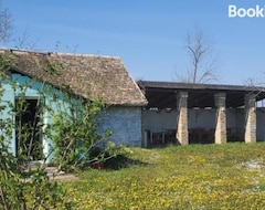 Koko talo/asunto Vojkanov Salas Backa Palanka (Bačka Palanka, Serbia)