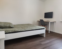 Tüm Ev/Apart Daire Small Apartment With Kitchen And Bathroom (Pforzheim, Almanya)