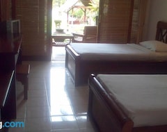 Khách sạn Nirvana Seaside Cottages (Singaraja, Indonesia)