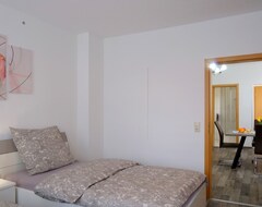 Tüm Ev/Apart Daire Ferienwohnung/app. FÜr 4 GÄste Mit 55m² In Gera (Gera, Almanya)