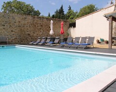 Cijela kuća/apartman Luxurious Old Stone Barn Conversion For 8 People With A Swimming Pool (Villetritouls, Francuska)