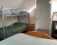 Toàn bộ căn nhà/căn hộ Heerlijk Hoek Appartement Net Buiten Het Dorp (Achtkarspelen, Hà Lan)