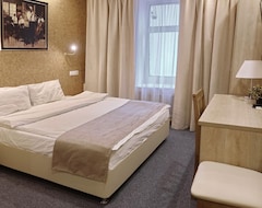 Hotel Status (Moscú, Rusia)