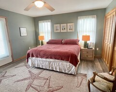 Cijela kuća/apartman Sunset On Trent:  Comfortable, Well Equipped, Several Inviting Decks. (Ocracoke, Sjedinjene Američke Države)