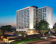 Hotelli 2 Connecting Suites With 2 Beds And 1 Sofabed At A 4 Star Hotel By Suiteness (Burlingame, Amerikan Yhdysvallat)