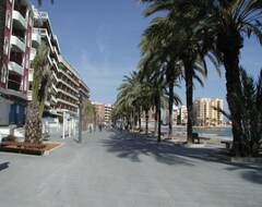 Cijela kuća/apartman Modern Apartment By Beach + Balcony (Alicante, Španjolska)