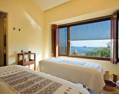 Hotel Cala de Mar Resort & Spa Ixtapa (Ixtapa, Mexico)