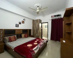 Tüm Ev/Apart Daire Beautiful Furnished 2 Bedroom Apartment For Rent, E-11 Islamabad (Kasur, Pakistan)