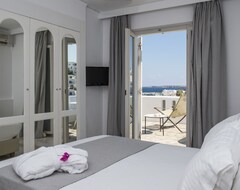 Hotel Kanale's rooms & suites (Naoussa, Greece)